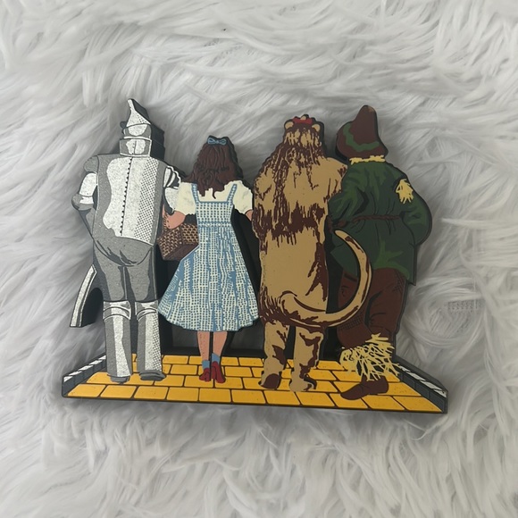 Sheila’s Munchkinland with Oz Characters - Picture 4 of 7